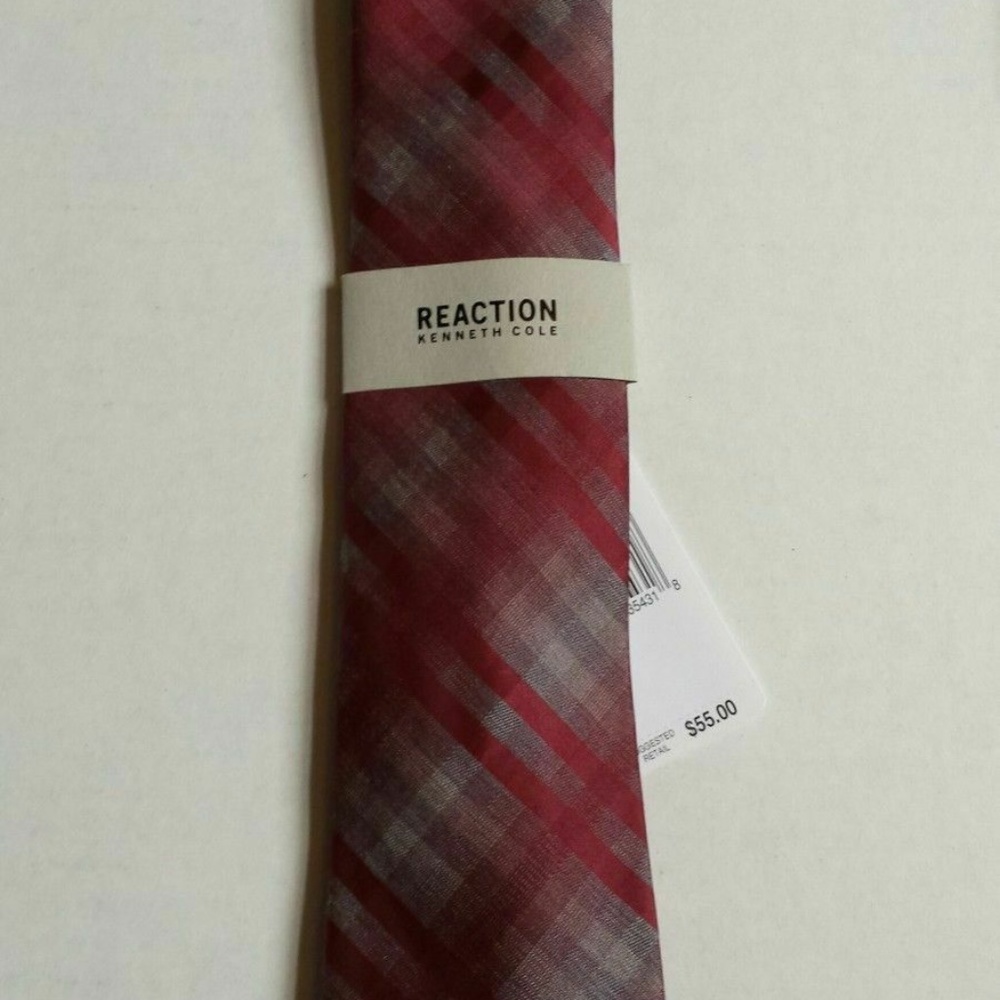 Kenneth Cole Reaction Plaid Red